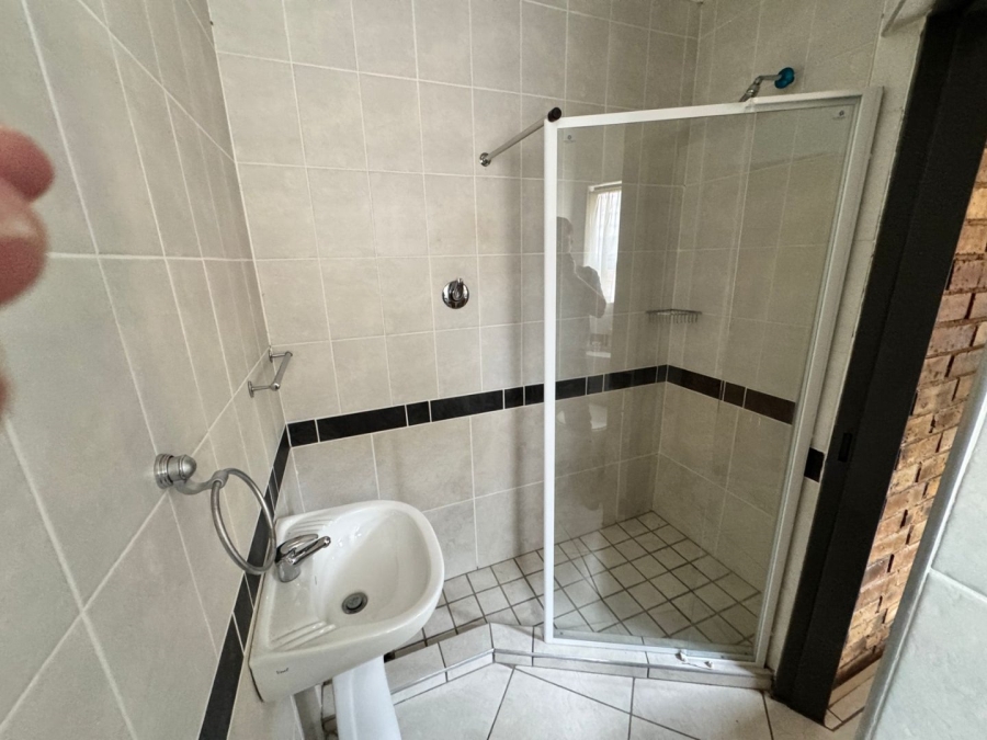 6 Bedroom Property for Sale in Orkney North West